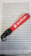 Брелок тряпичный Suzuki красный